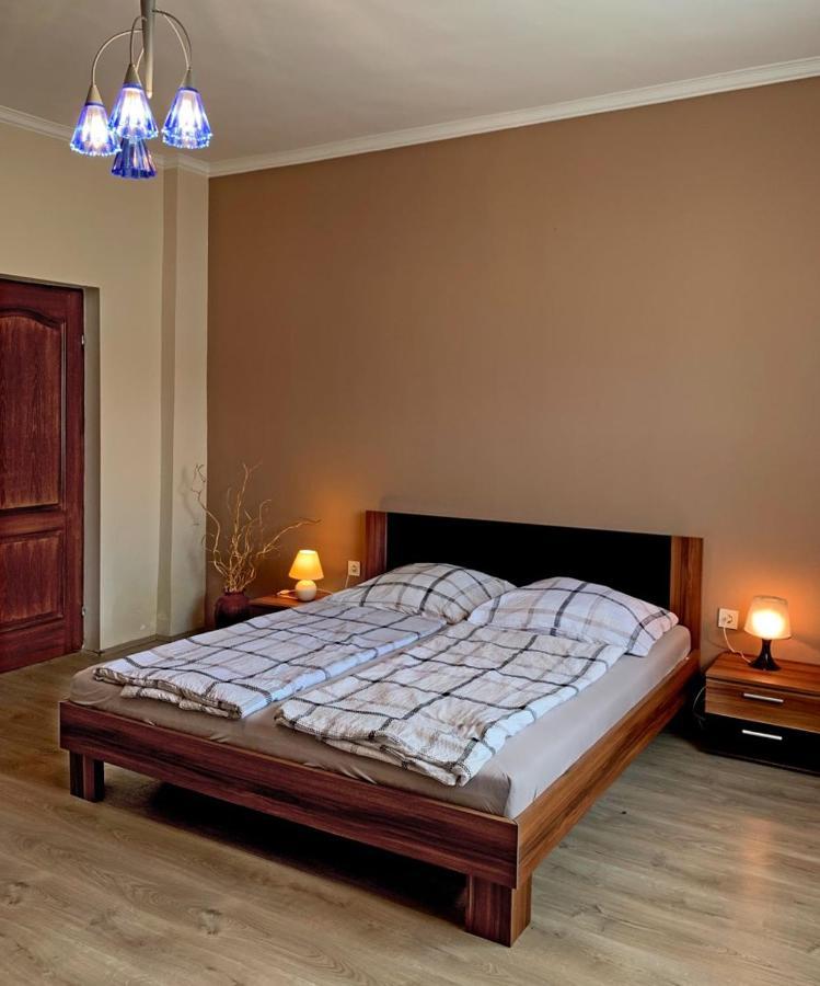 דירות בלטונללה Hanna Apartman מראה חיצוני תמונה